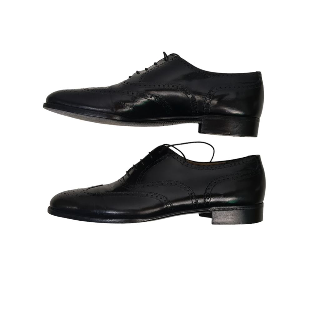 Salvatore Ferragamo Men's Wingtip Oxfords in Black Size 9B